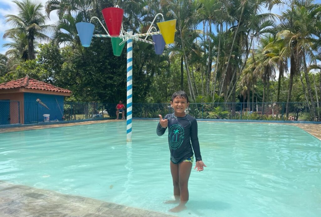 Piscina infantil no sítio dos netinhos